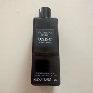 Victoria's Secret Tease Candy Noir Fragrance Mist in Black